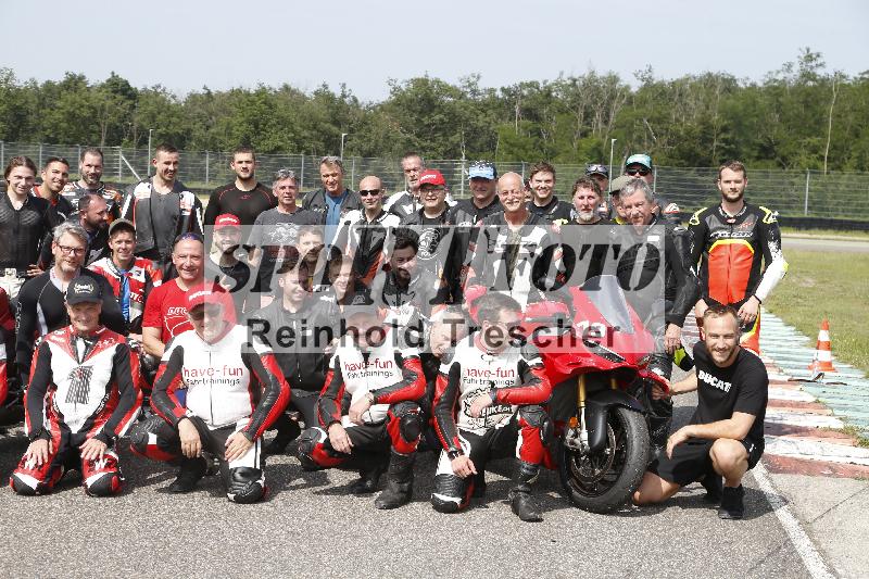 Archiv-2025/27 12.06.2025 Ducati Schweiz Trackday Warmup  ADR/Impressionen